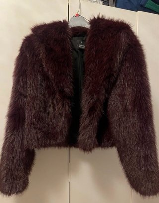 Abrigo de pelo Stradivarius granate