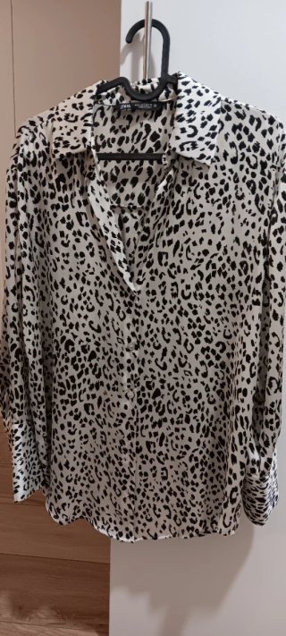 Camisa Satinada Estampada Zara