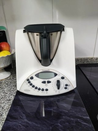 Thermomix TM31 Vorwerk con dos vasos completos
