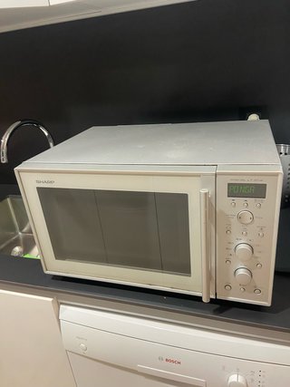 Microondas con Grill Sharp