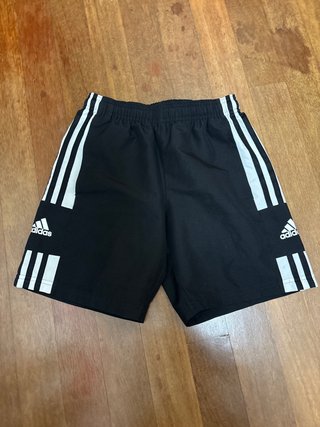 Pantalón corto Adidas negro
