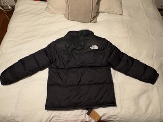 Cazadora The North Face Negra (no original)