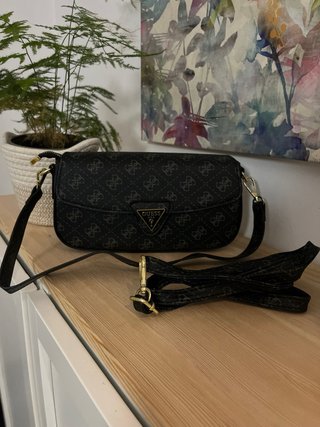 Bolso Guess Negro