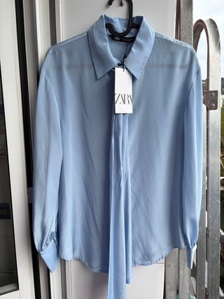 Camisa Satinada Azul Zara Talla XS