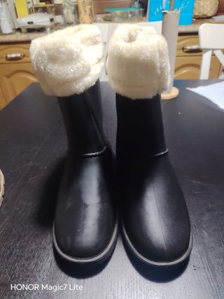 Botas de niña negras con forro de pelo