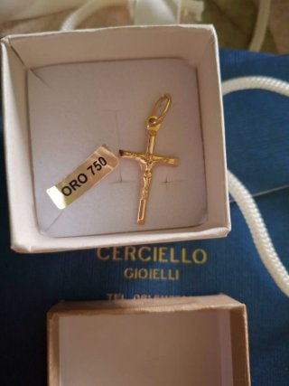 Ciondolo Croce in Oro 750 18K