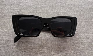 Gafas de sol negras