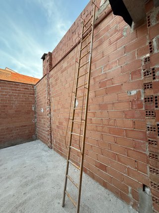 Escalera de Hierro de 4m