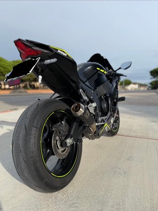 Kawasaki ZX10R Winter Test