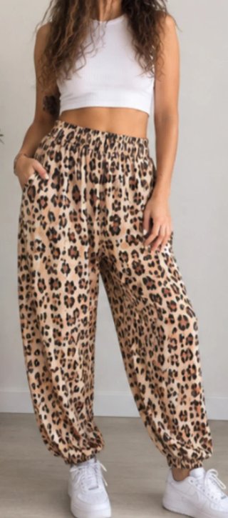 Pantalón Jogger Estampado Leopardo