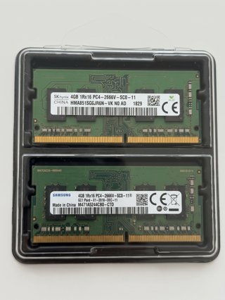 2 moduli RAM SODIMM 4GB DDR4 (8GB totali)