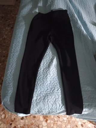 Pantalón Negro de Entretiempo