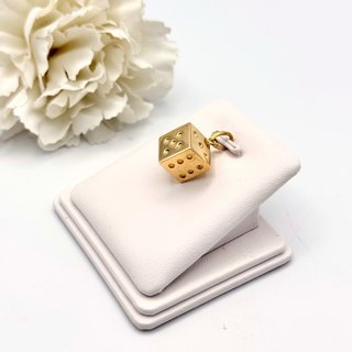 Colgante de Oro 18kt con Forma de Dado
