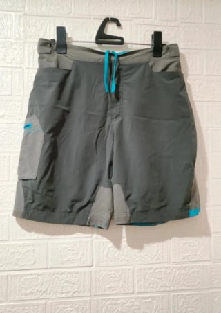 Pantalón corto