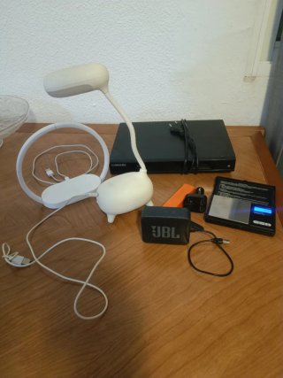 Lote de dispositivos electrónicos variados