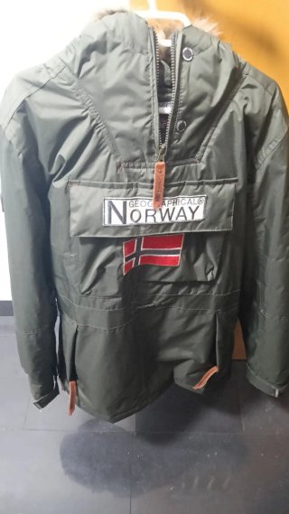 Abrigo Geographical Norway Verde talla 16 años