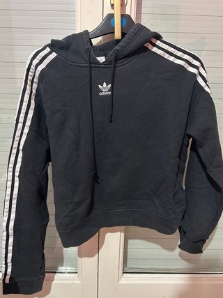 Sudadera adidas negra con capucha