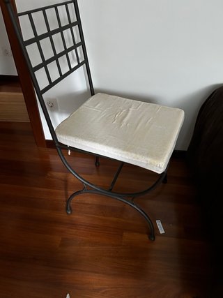 Silla de Forja Negra con Cojín