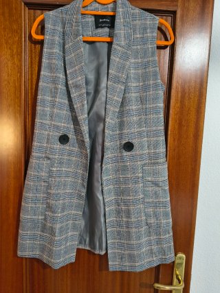 Chaleco Stradivarius Cuadros Talla M