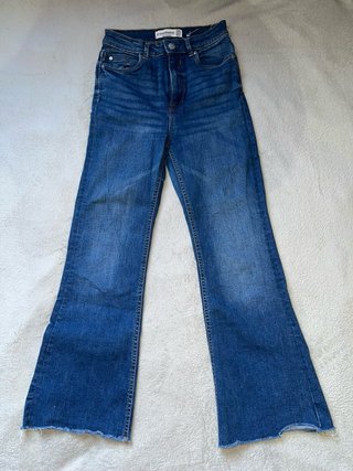 Pantalón Vaquero Flare Stradivarius