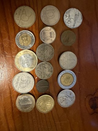 Colección de 16 Monedas Internacionales