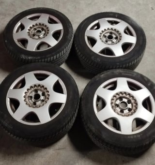 Set de 4 Llantas de 16 pulgadas con neumáticos