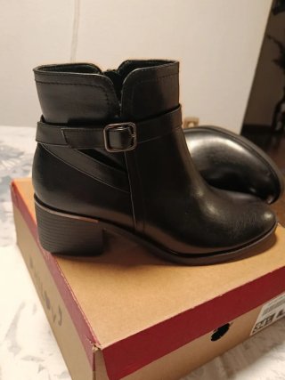 Botines Negros Talla 41 Nuevos, llevan las etiquet