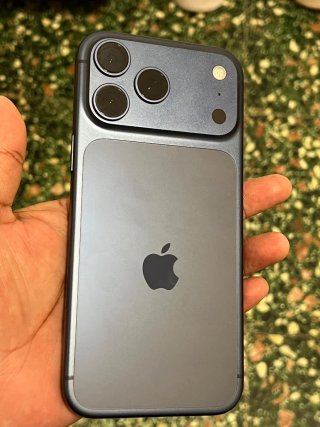iPhone 17 pro max Gris Espacial