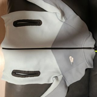 Sudadera Nike con cremallera