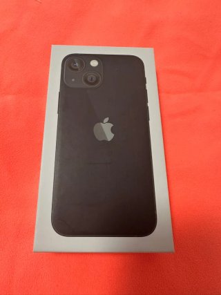 iPhone 13 mini
