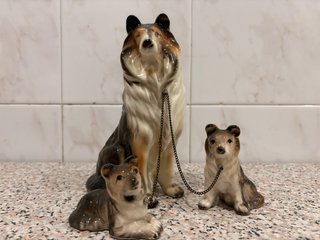 Figura vintage cani Collie con cuccioli