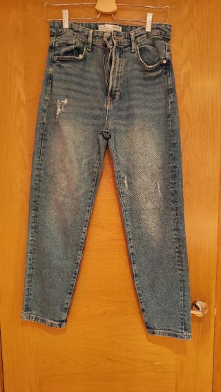 Jeans Mom Slim Stradivarius Azul
