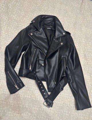 Cazadora Biker Efecto Piel Zara Negra