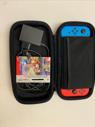 Nintendo Switch con Funda, Mario Kart 8 e cargador