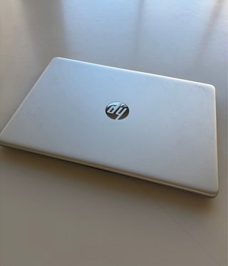 Portatile HP Laptop 15s