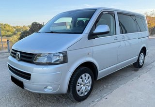 Volkswagen Caravelle 2011