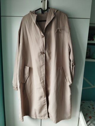 Gabardina Beige con Capucha