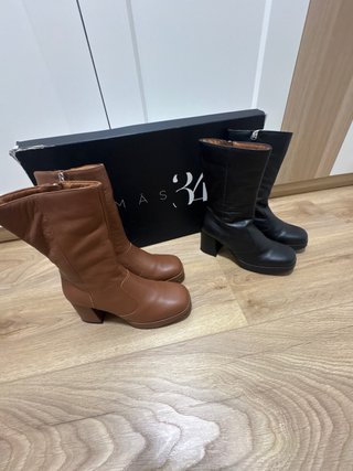 2 Pares de Botines de Piel Mas34