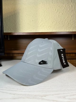 Gorra Nike Gris