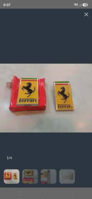 2 Chapas Insignia Ferrari