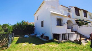 Casa pareada en venta en Paraíso - Atalaya- Benamara en Estepona