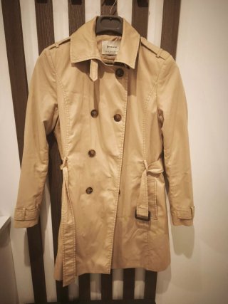 Gabardina Stradivarius Beige Talla M