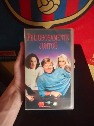 VHS Peligrosamente Juntos