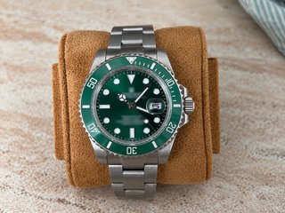 Reloj de Pulsera Plateado y Verde