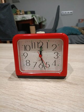 Reloj Despertador Orient Rojo
