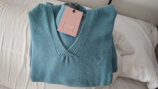 Jersey azulado marca Azalea Talla M