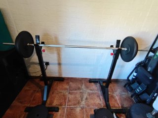 Lote de entrenamiento con barra , discos y soporte