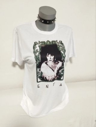 Camiseta Blanca Enya