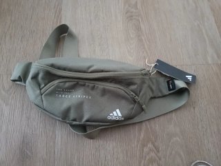 Riñonera Adidas nueva
