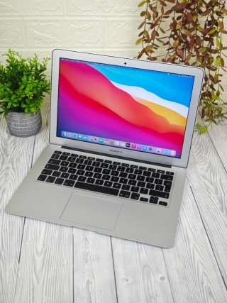 MacBook Air 2017 13 i5 8GB SSD